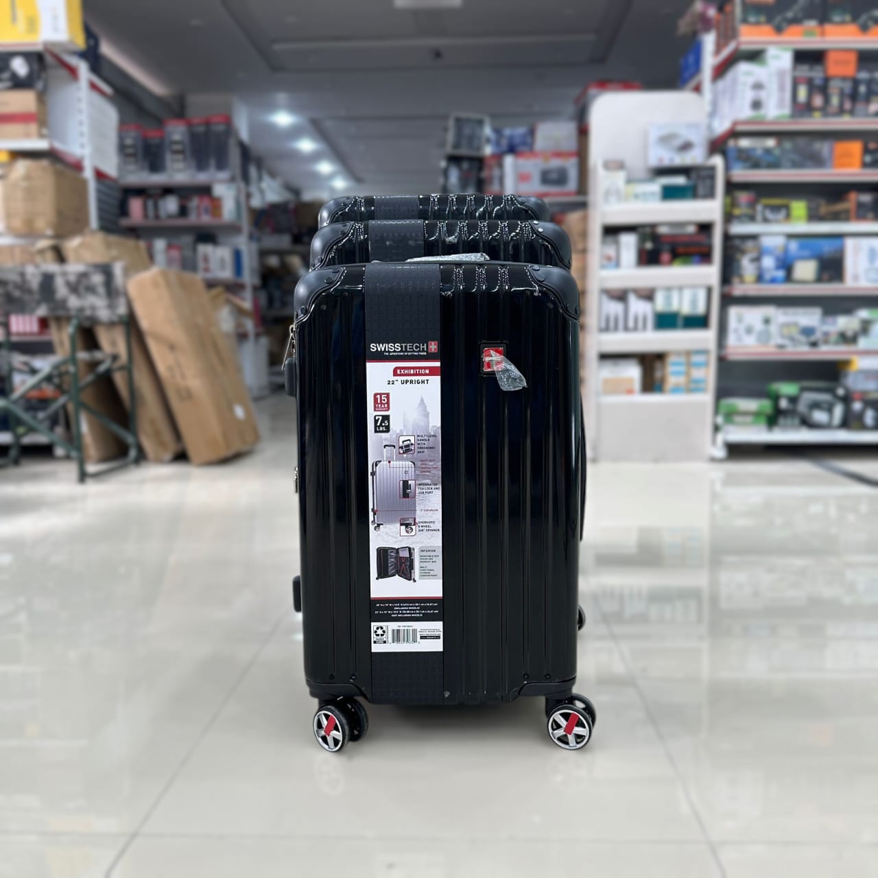 SwissTech Exhibition Spinner Set Of 3 Luggage