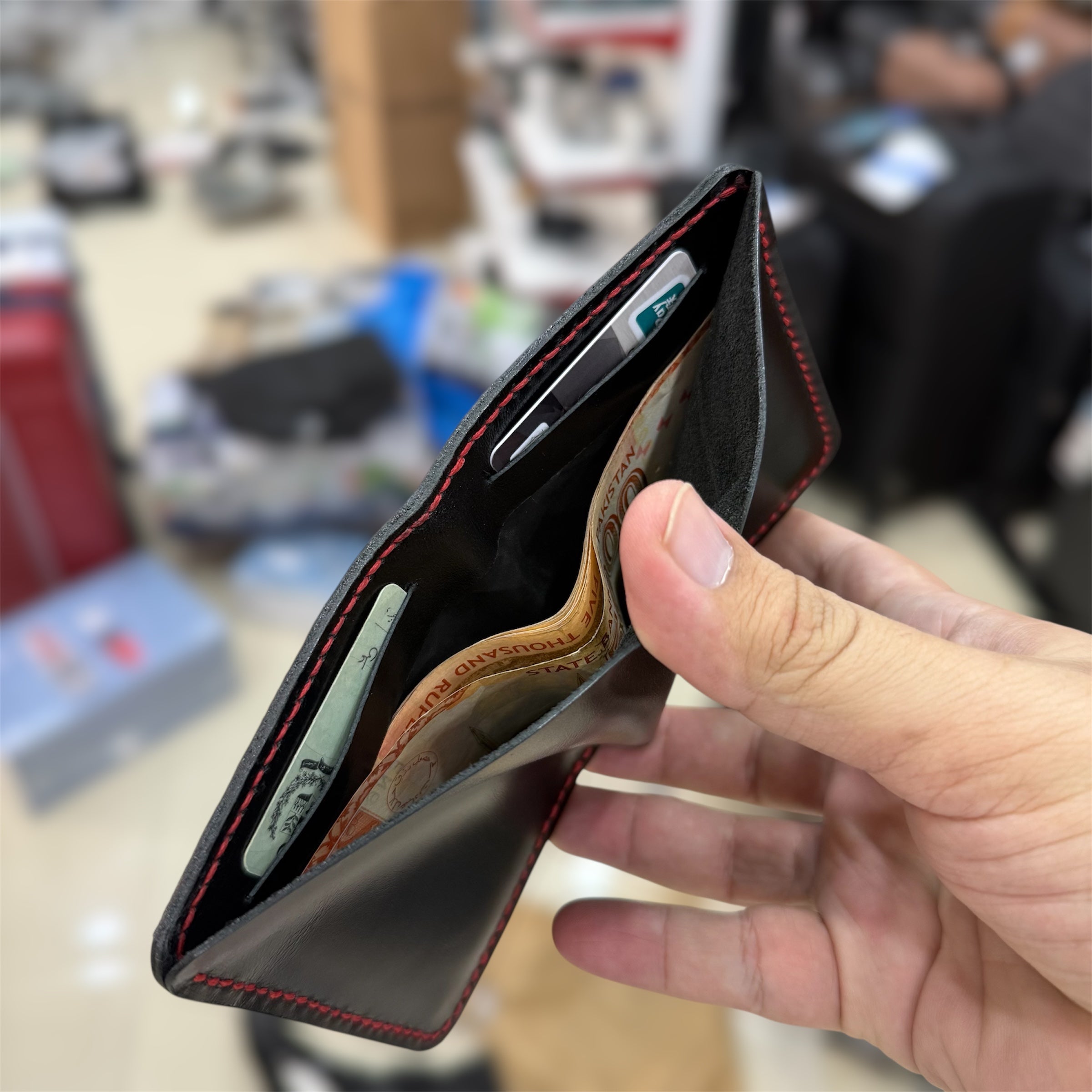 Chalapacha Vertical Bifold Handmade Leather Wallet
