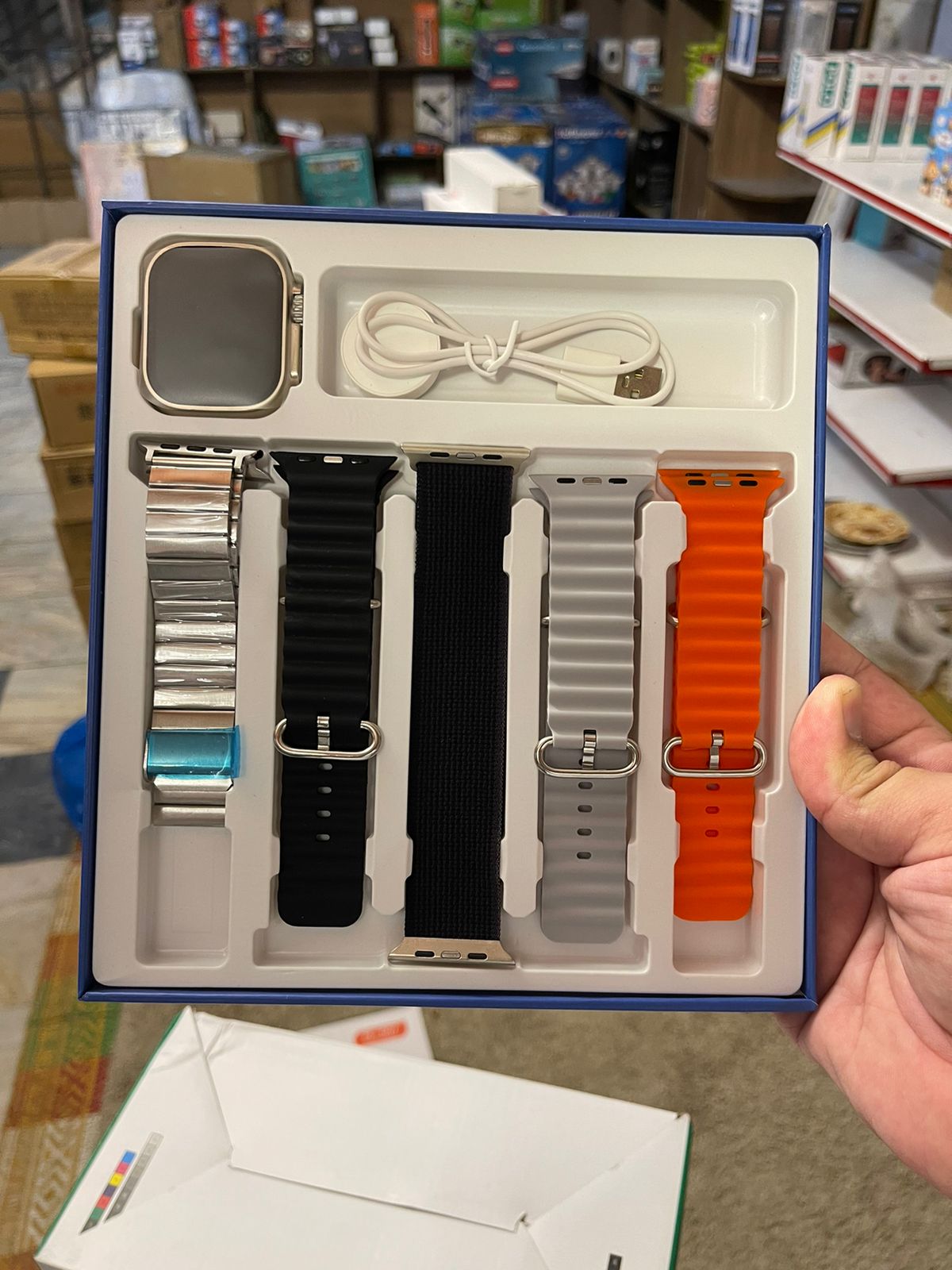 Super Ultra Smart Watch with 5 Strips