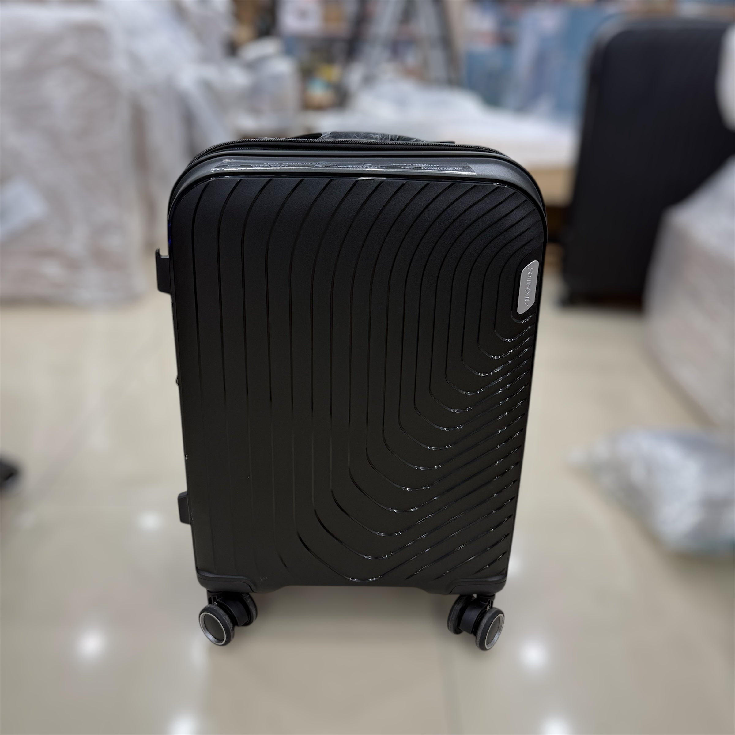 Samsonite Interlace Suitcase