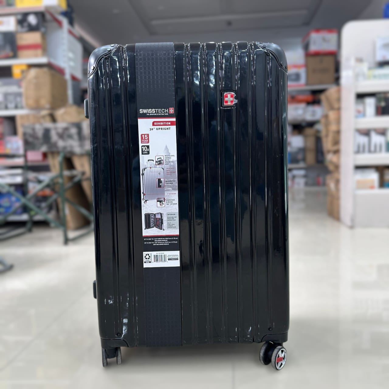 SwissTech Exhibition Spinner Set Of 3 Luggage