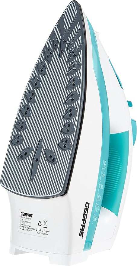 GEEPAS 2400W Cordless/Corded Steam Iron-24015
