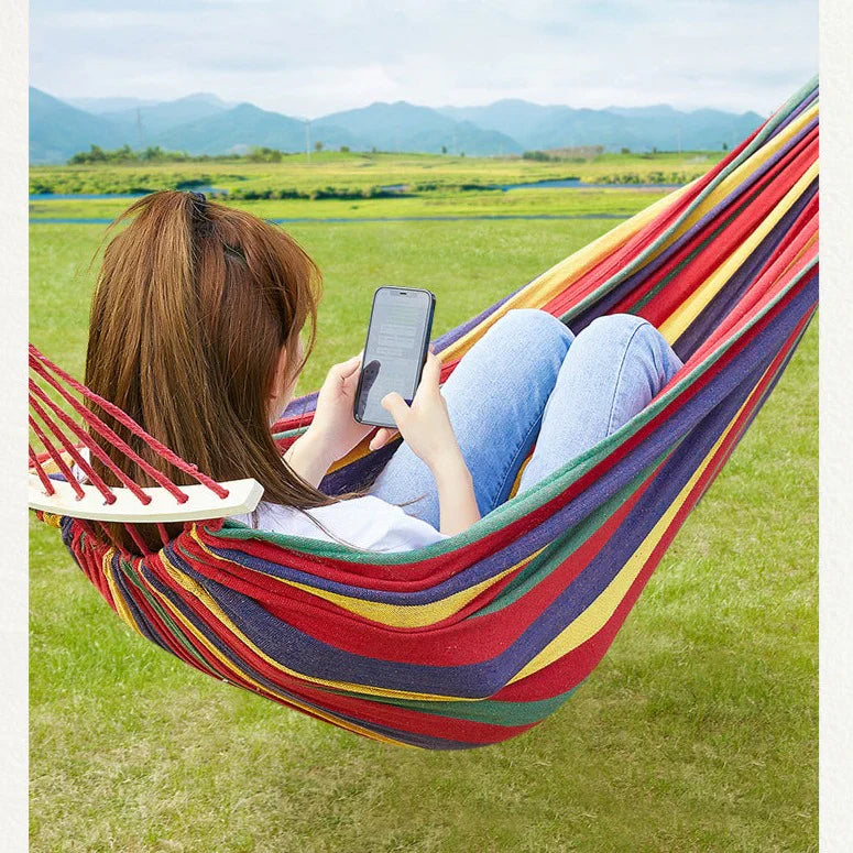 Outdoor Double Hammock with Wooden Spread Bars