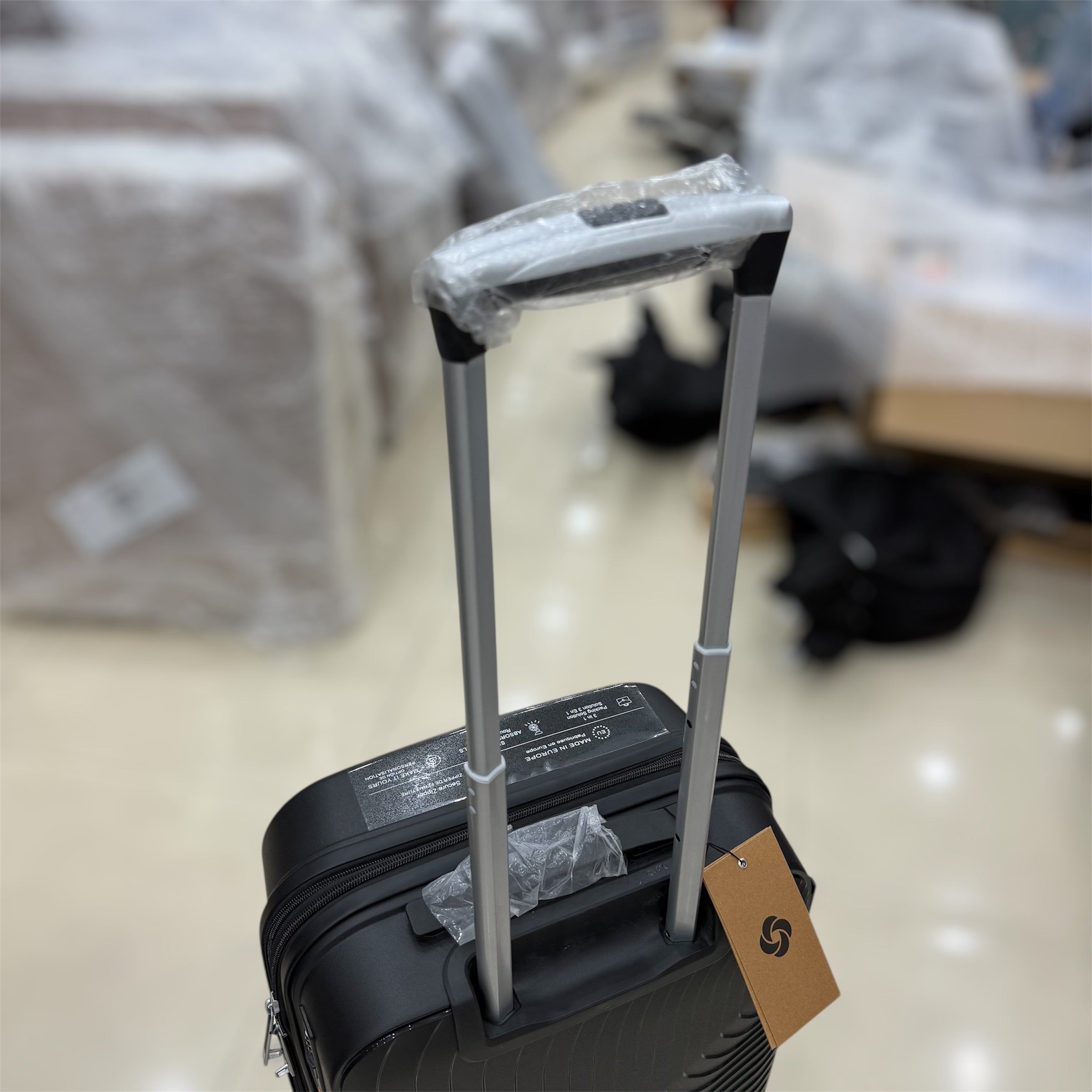 Samsonite Interlace Suitcase