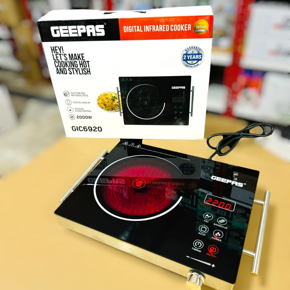Geepas Digital Infrared Cooker 6921