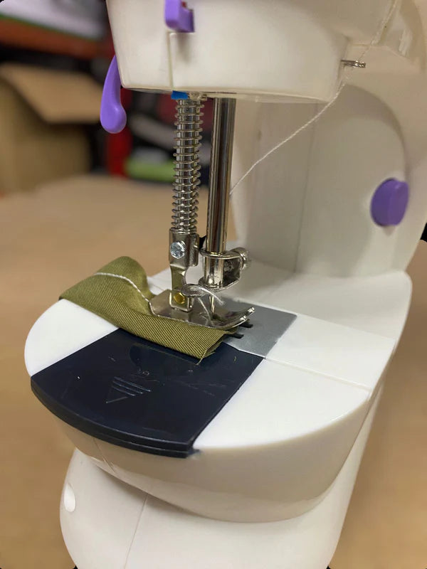 Mini Sewing Machine