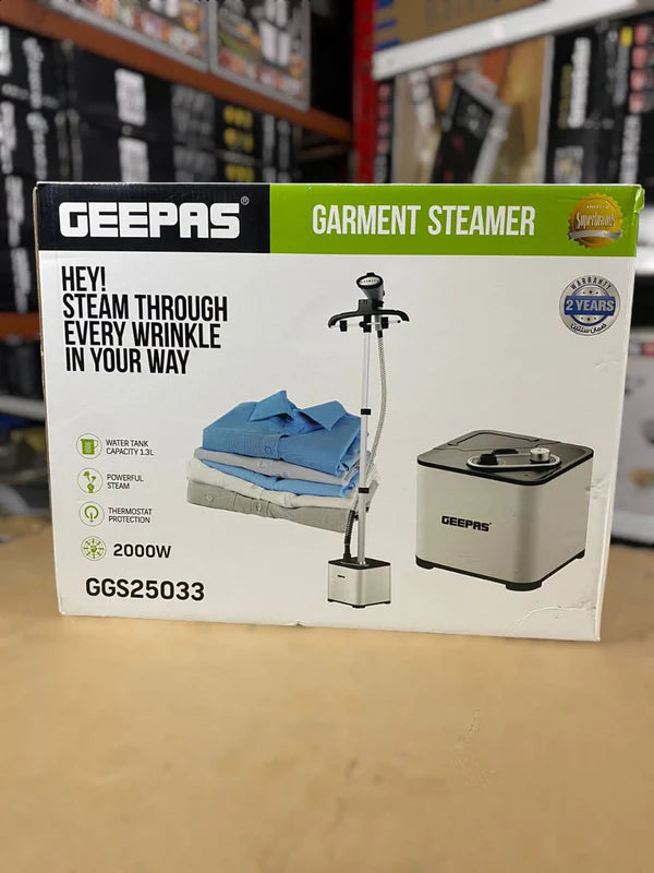 GEEPAS Vertical Garment Steamer 25033