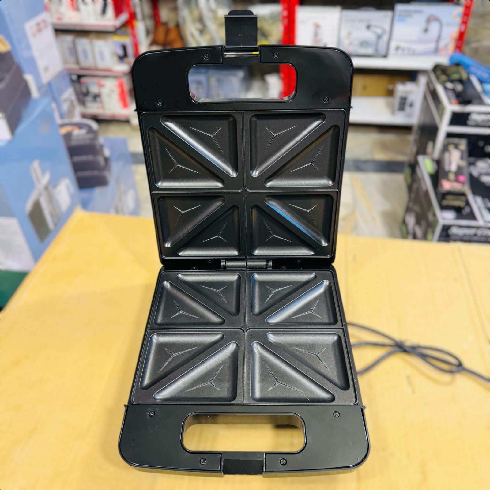 Orvica 8 Slice Sandwich Maker ORM-604