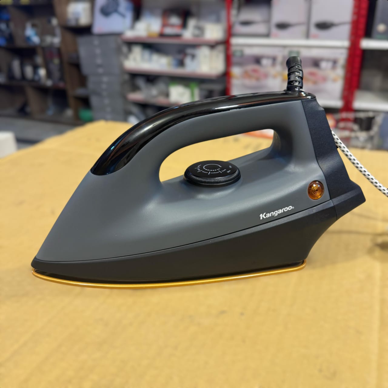 Kangaroo Dry Iron SSG-1414