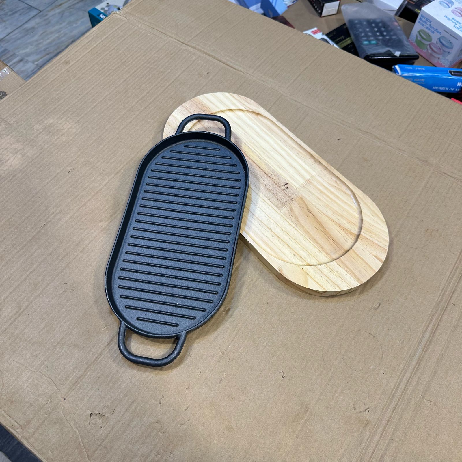 Cast Iron Sizzler Plate with Wooden Tray