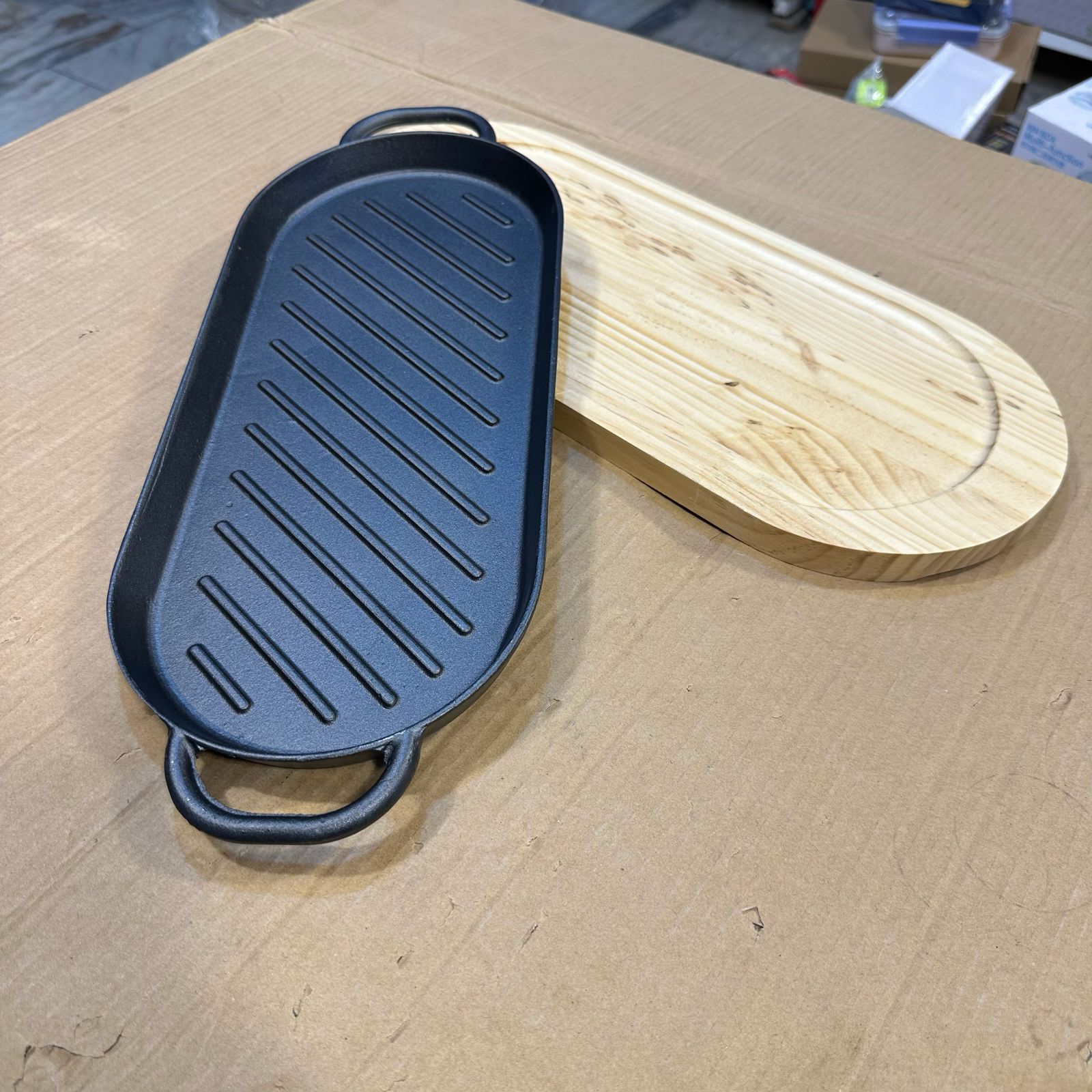 Cast Iron Sizzler Plate with Wooden Tray