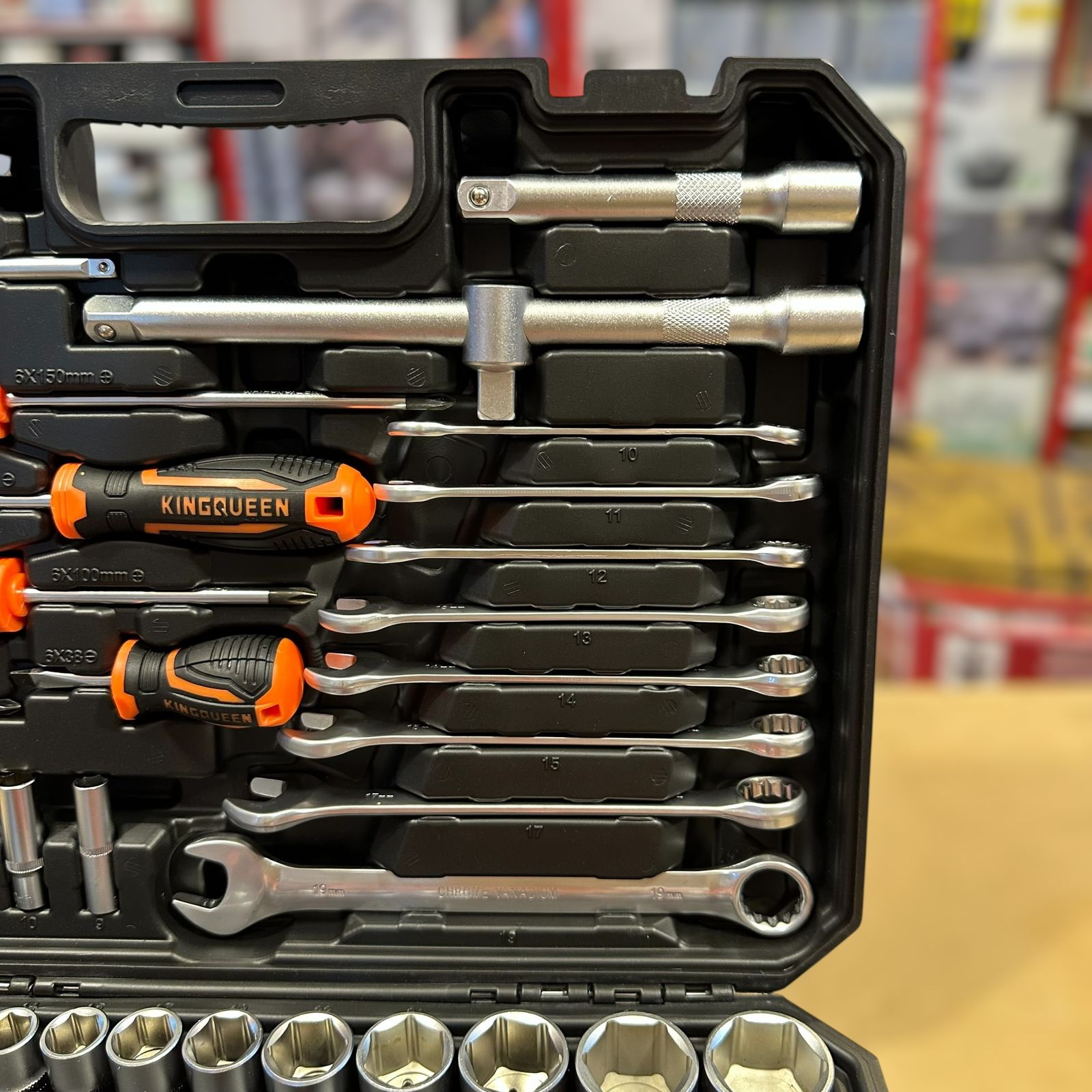 KQ Professional High-Quality Tool Box