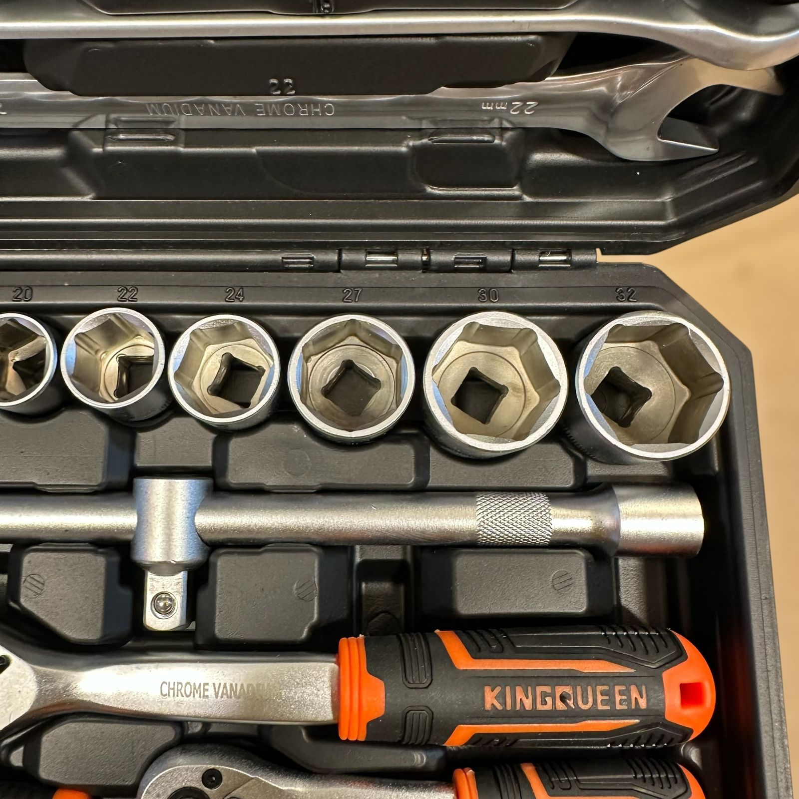 KQ Professional High-Quality Tool Box