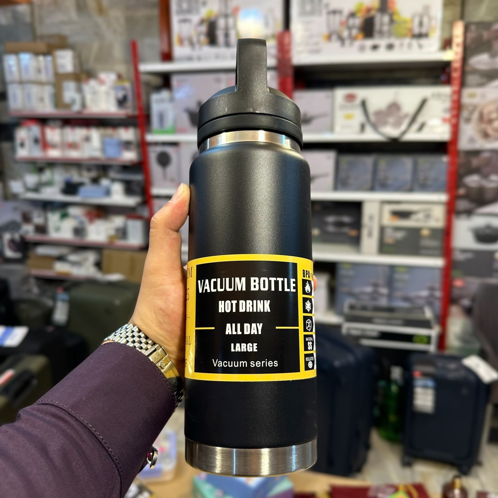 Essential Stainless Steel Vacuum Water Bottle 800ml