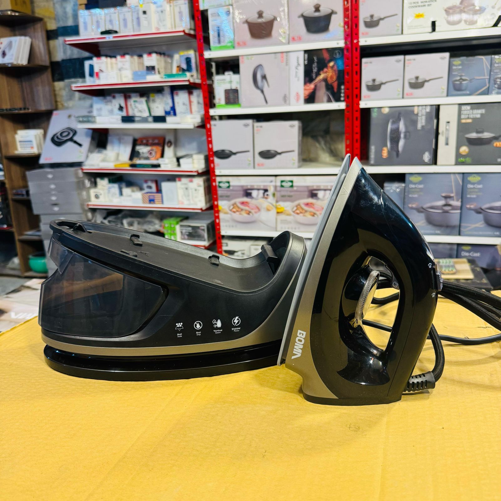 Boma Tank Steam Iron BM-199L