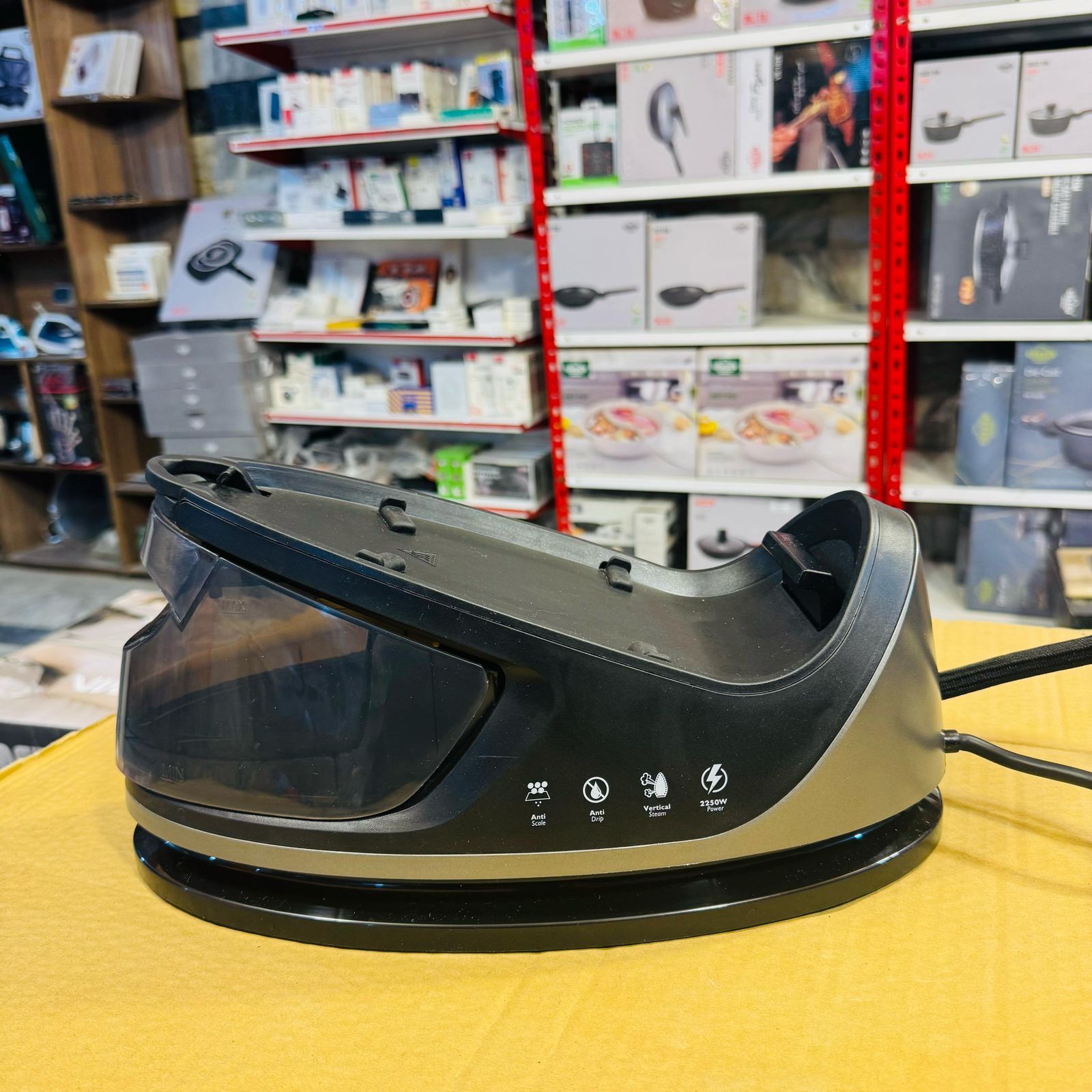 Boma Tank Steam Iron BM-199L