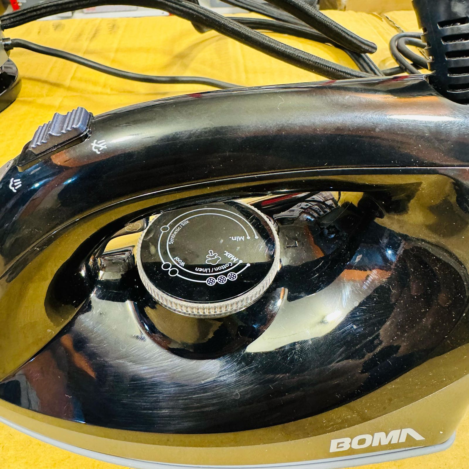 Boma Tank Steam Iron BM-199L