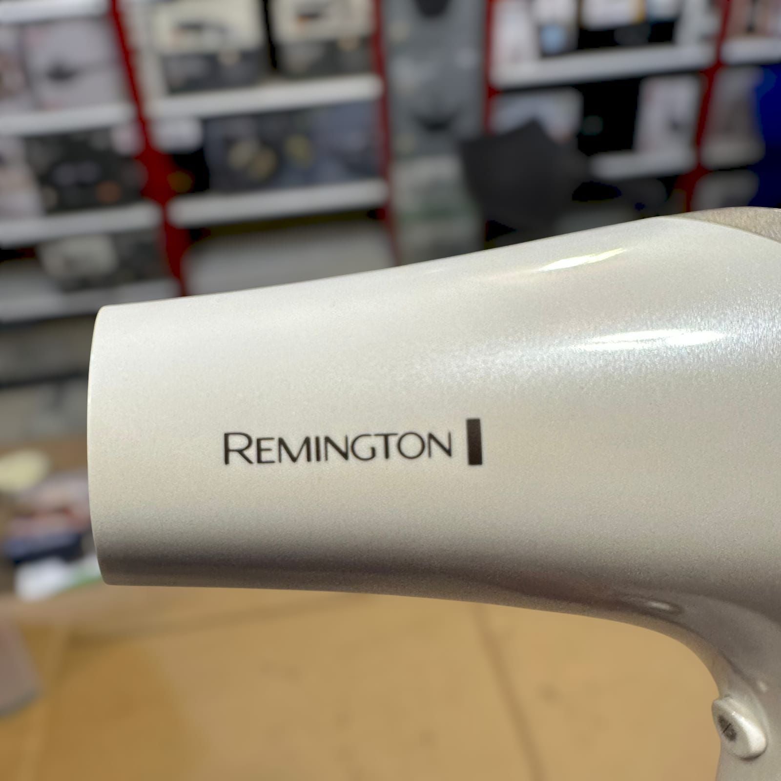 REMINGTON Hydraluxe Hair Dryer with Moisture– AC8901