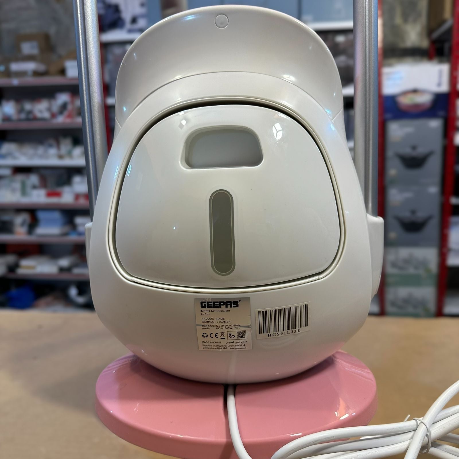 GEEPAS Petal GARMENT STEAMER 9691