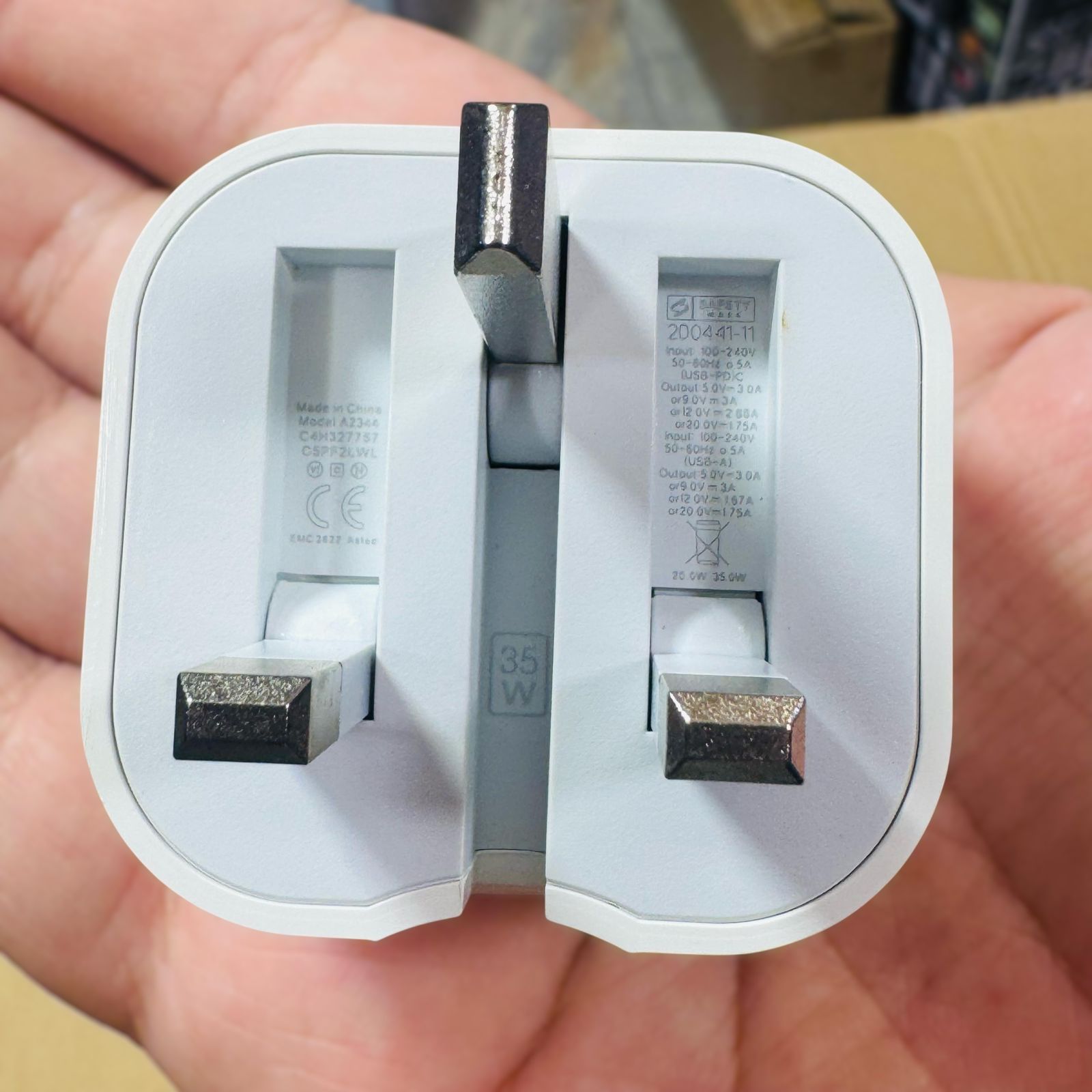 35W 16 Pro Max USB-C Power Adapter