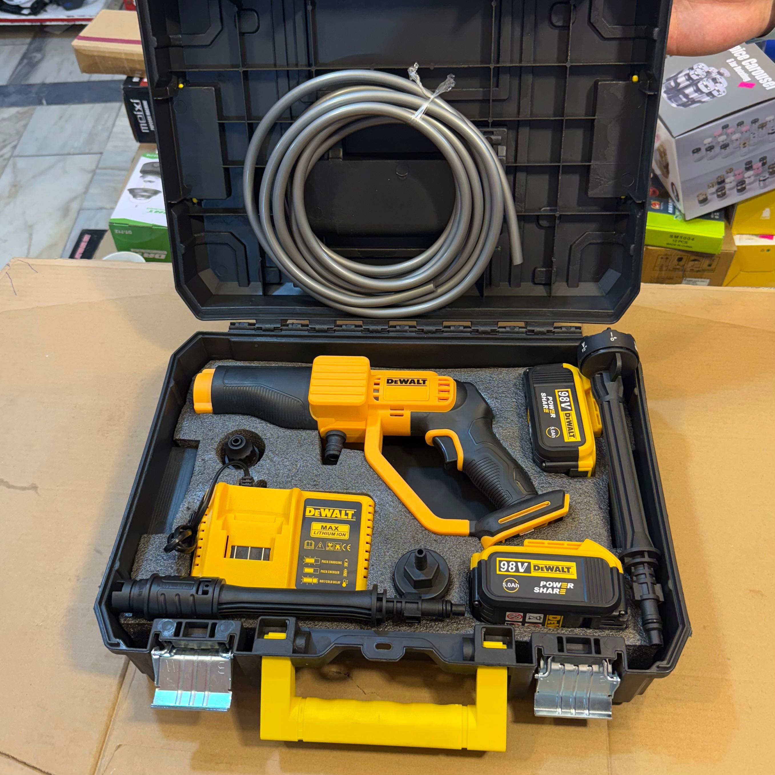 DeWalt Rechargeable Pressure Washer