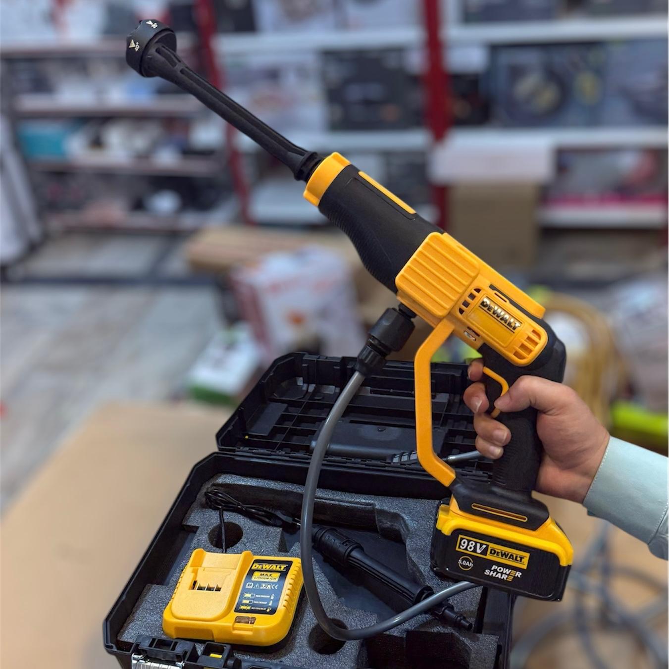 DeWalt Rechargeable Pressure Washer