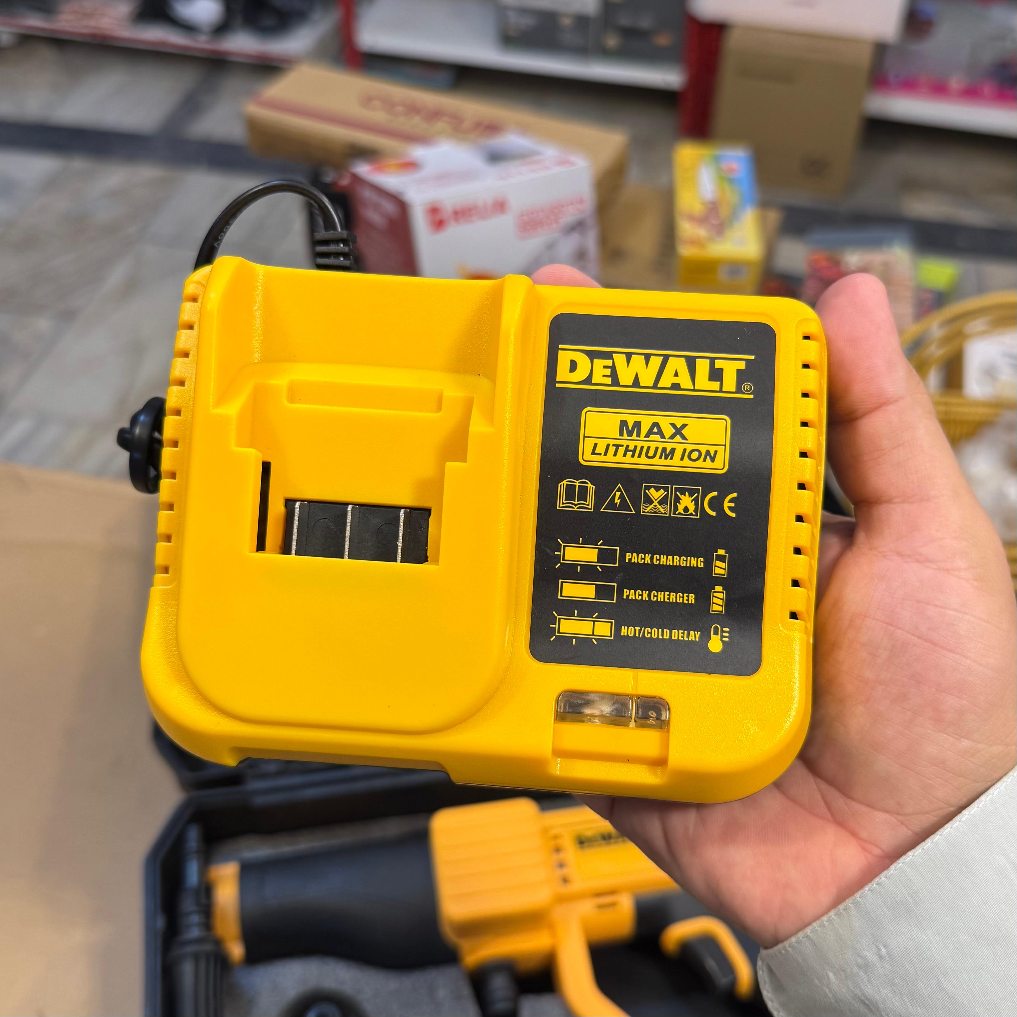 DeWalt Rechargeable Pressure Washer
