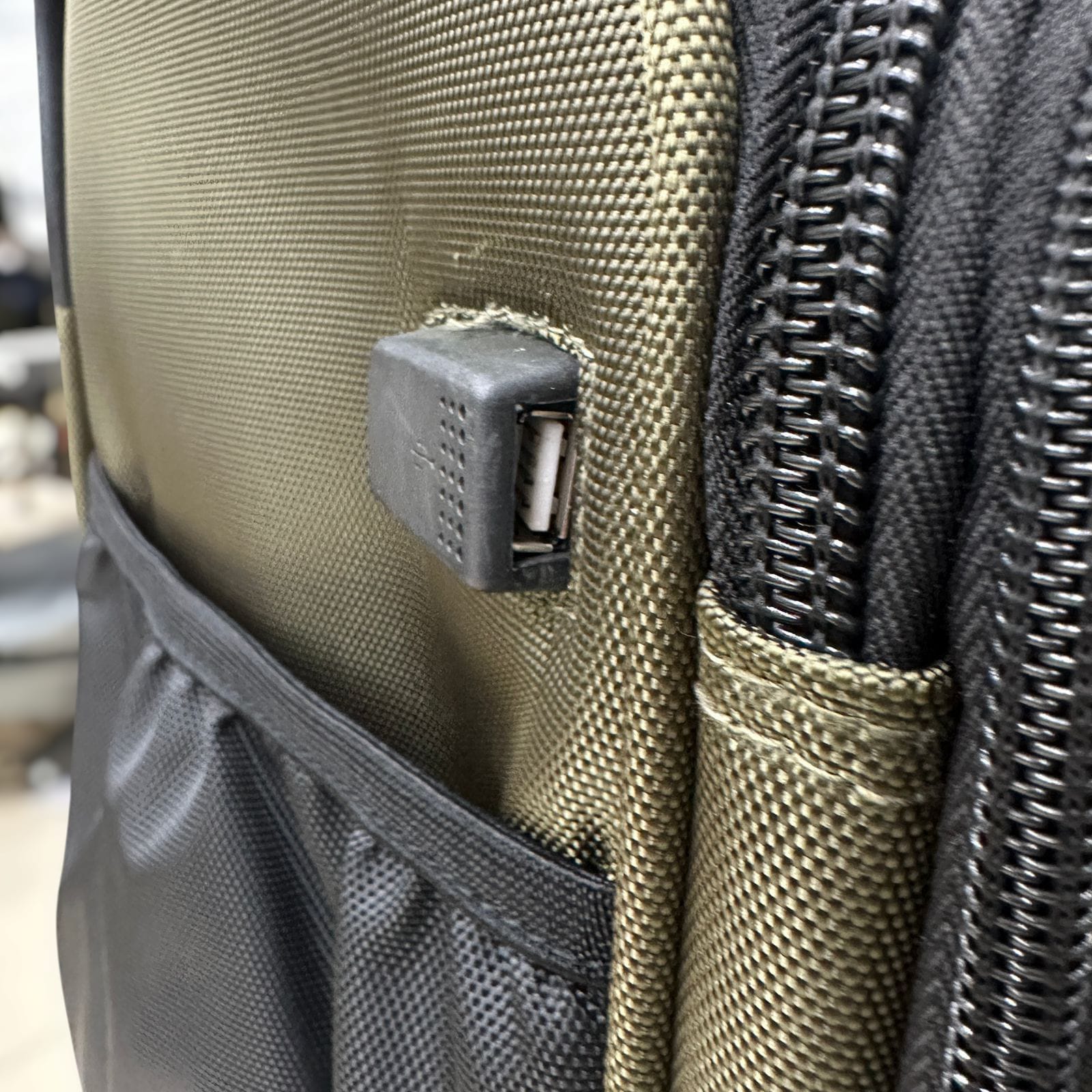 Swiss Tech Urban Trek Luggage Suitcases Bag