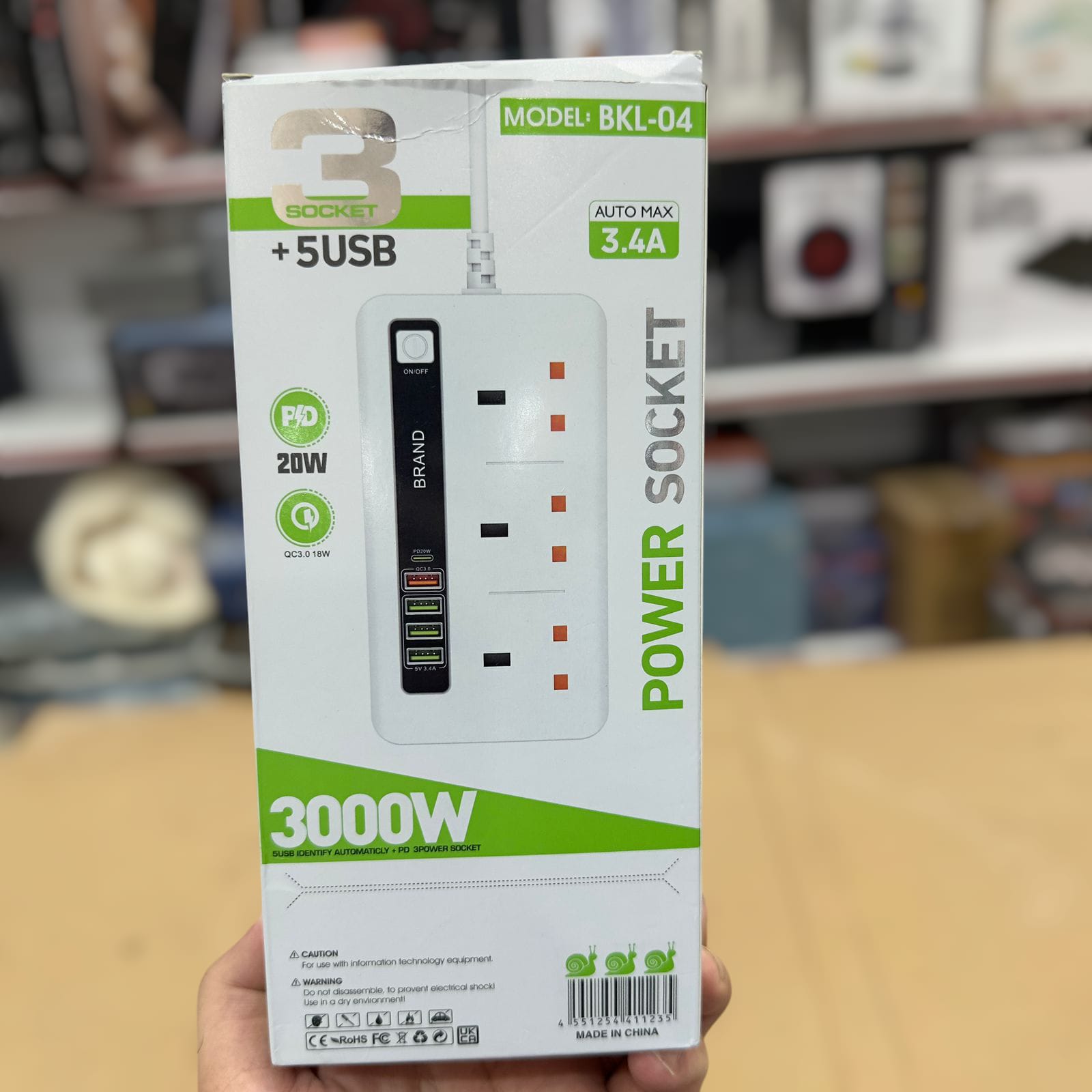 Good Quality Fireproof Extension Board with USB Ports