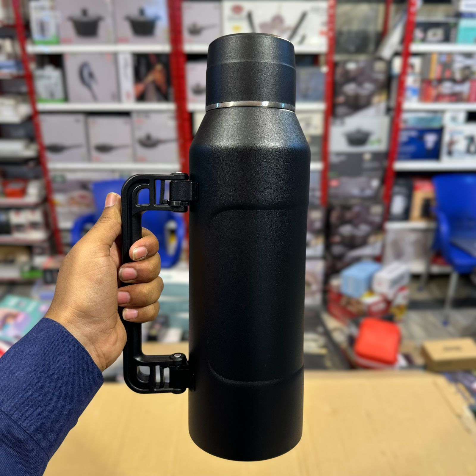 Stainless Steel Handle Water Bottle 1500ml