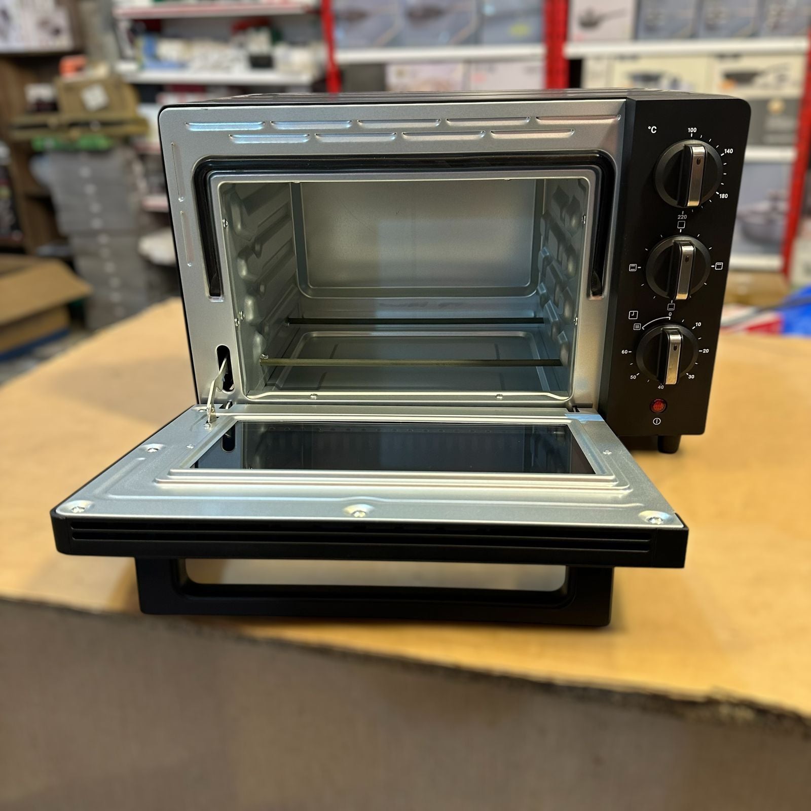 Tomado 18L Electric Oven TEO1801B