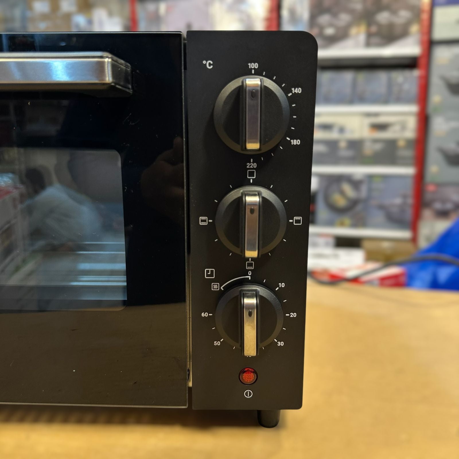 Tomado 18L Electric Oven TEO1801B