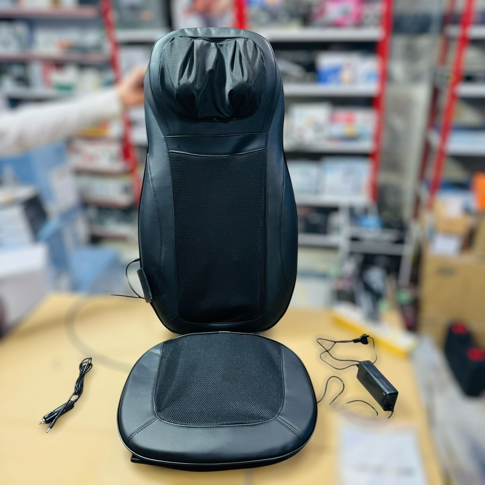 Kneading & Tapping Massage Cushion