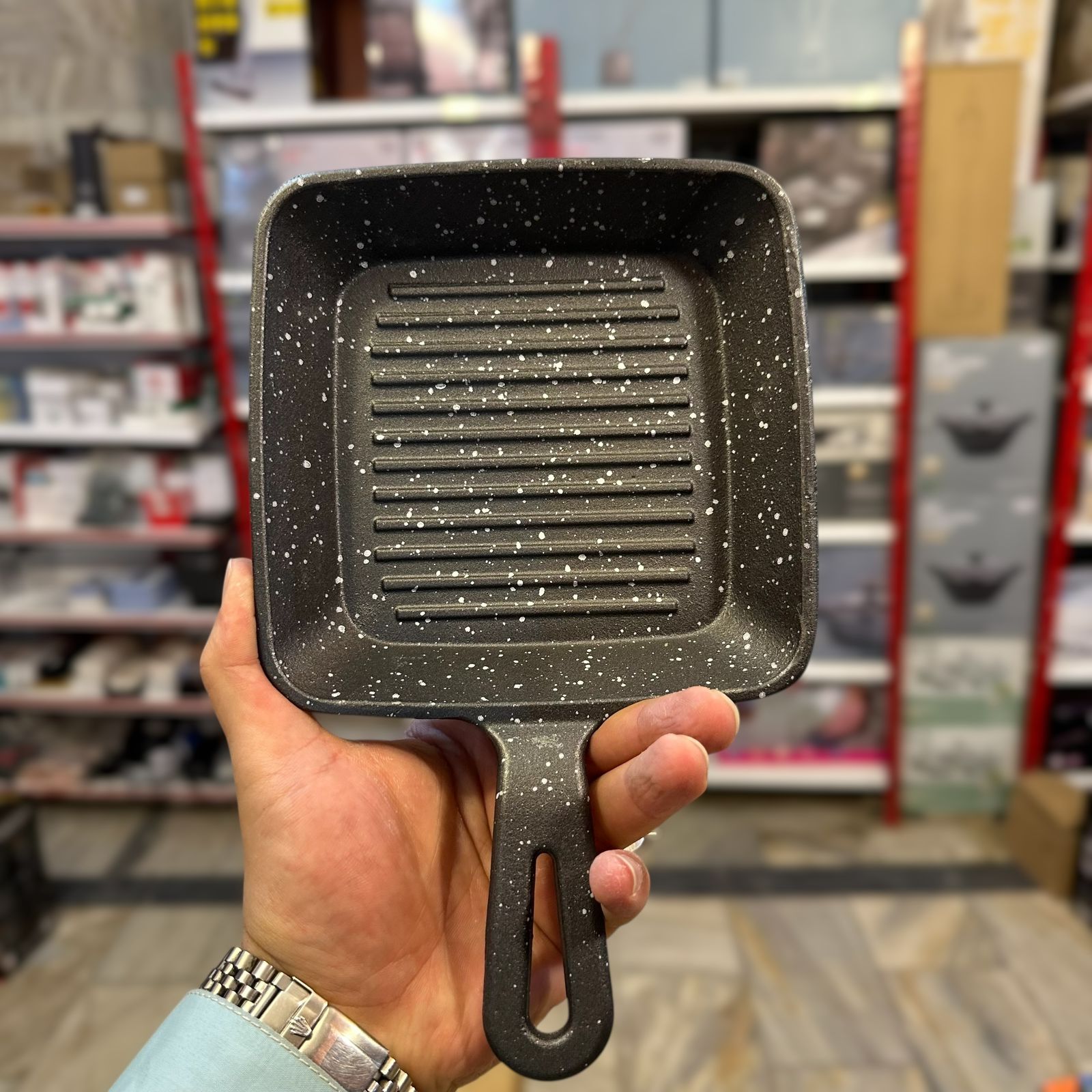 Cast Iron Sizzler Pan with Wooden Tray