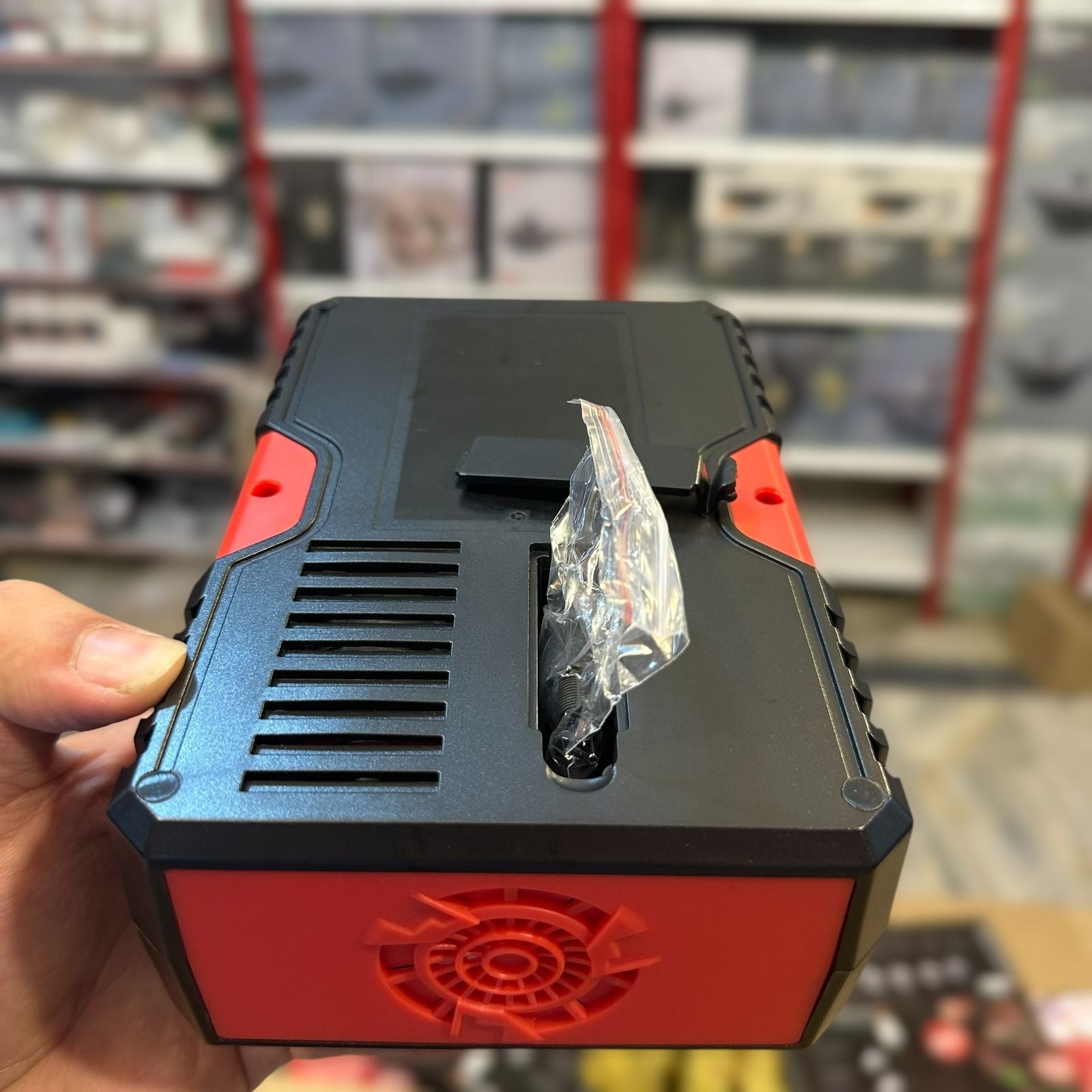 Multifunctional Jump Starter & Tire Inflator