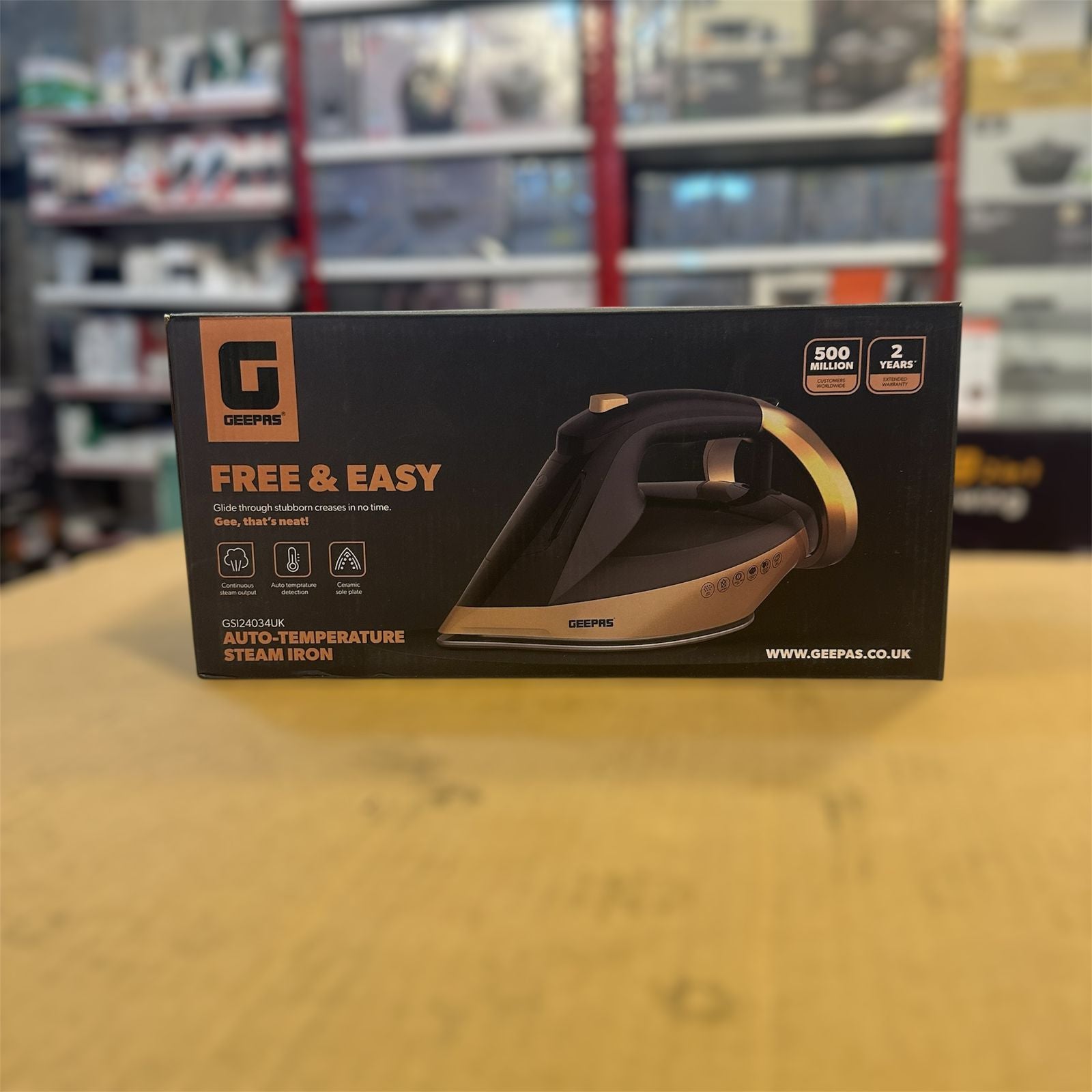 Geepas Auto Temperature Steam Iron 24034