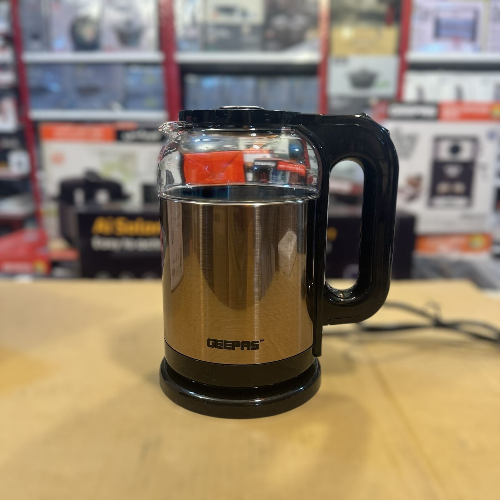 GEEPAS 1.7L Double Layer 1500W Glass Kettle-38063