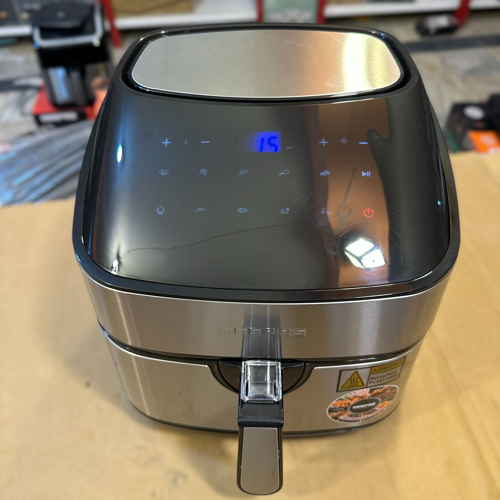 Geepas Vortex 7.5L Digital Air Fryer 37530