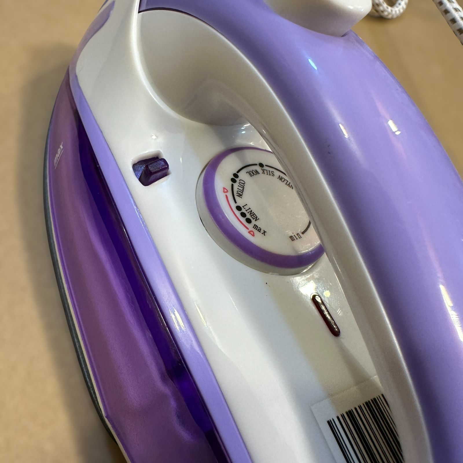 Geepas Travel Iron 7805
