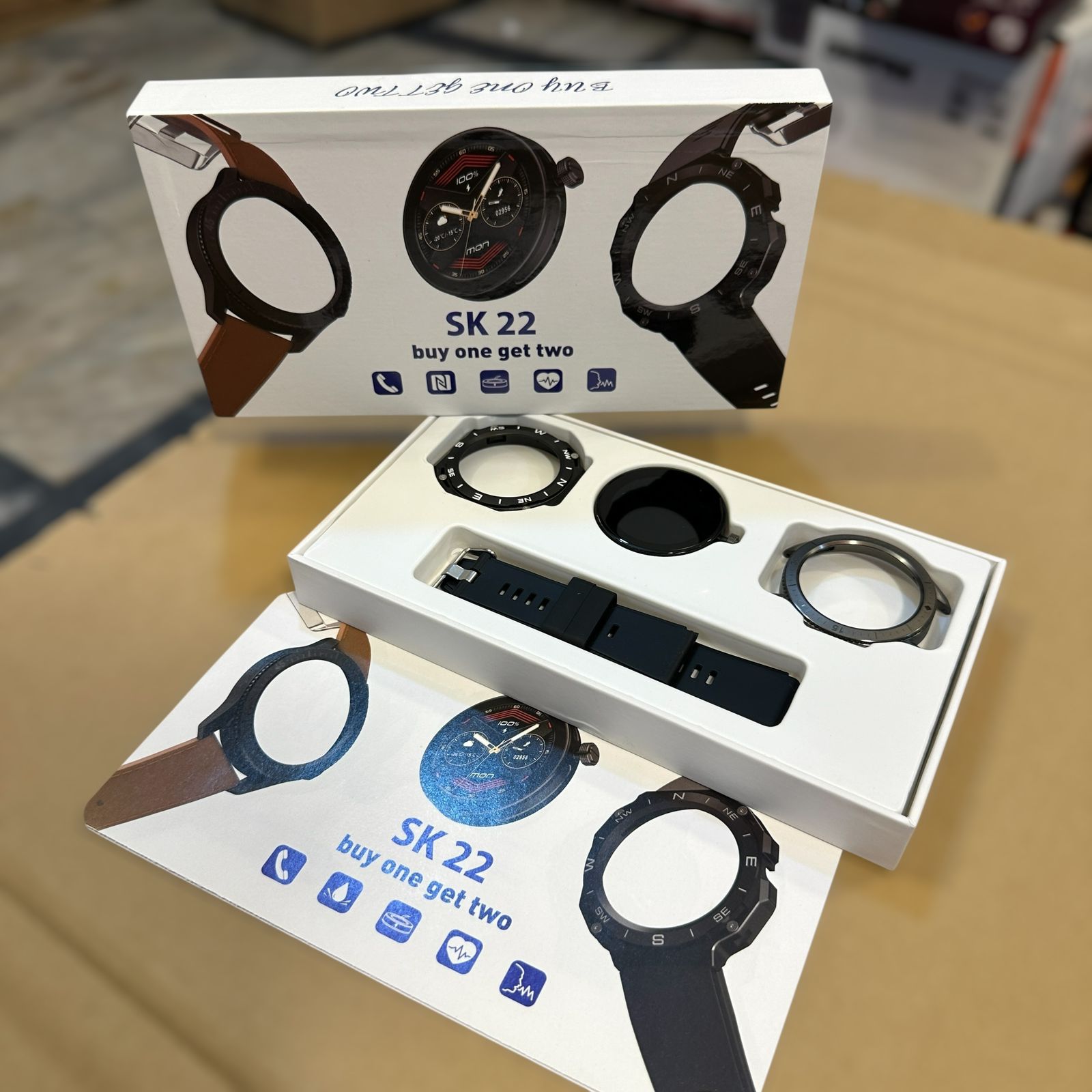 SK 22 2 in 1 Smart Watch With Bluetooth Calling