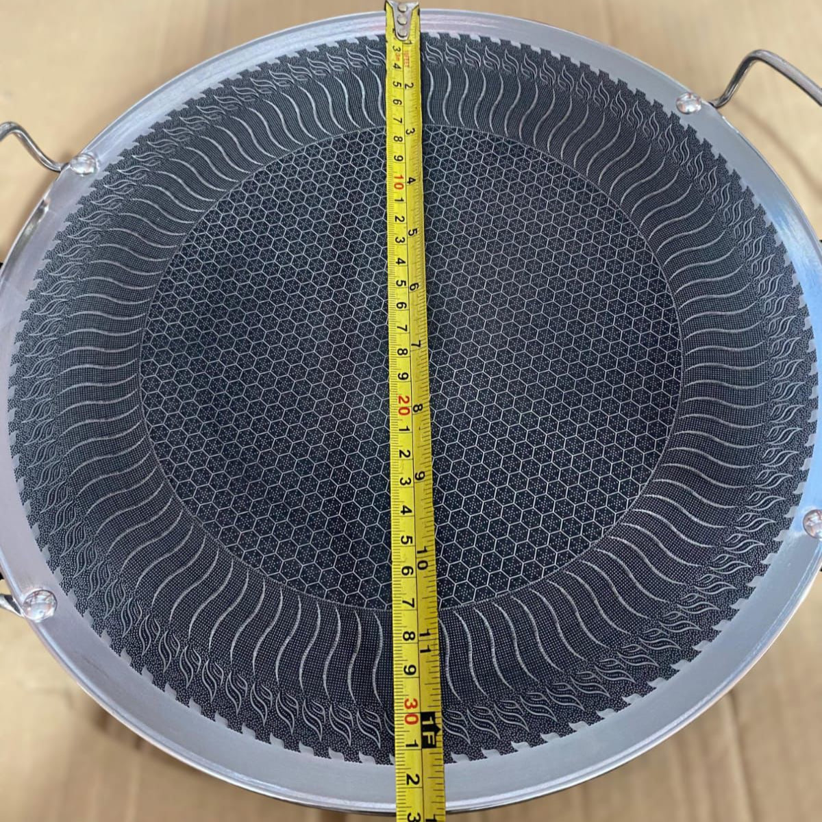 Raised Handles Laser Coated Honeycomb Tawa 34cm