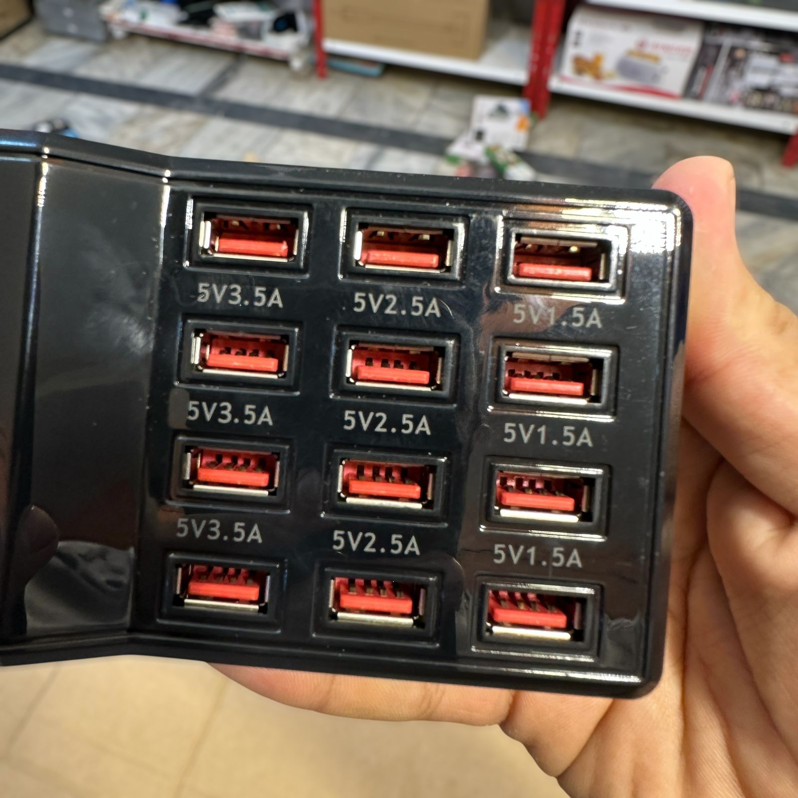 12 USB Fast Charger