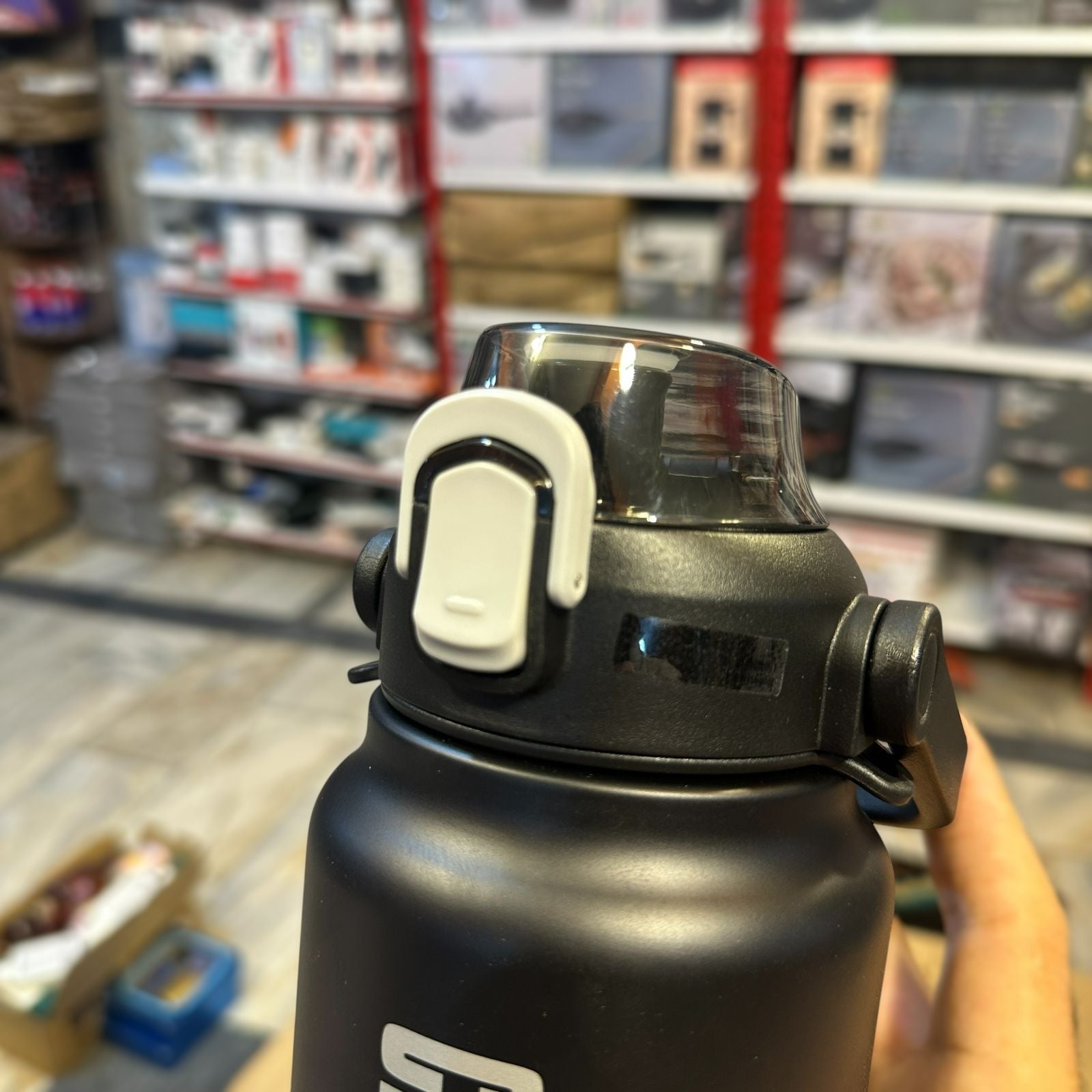 Amazon Premium Quality 900ml Bottle 7065
