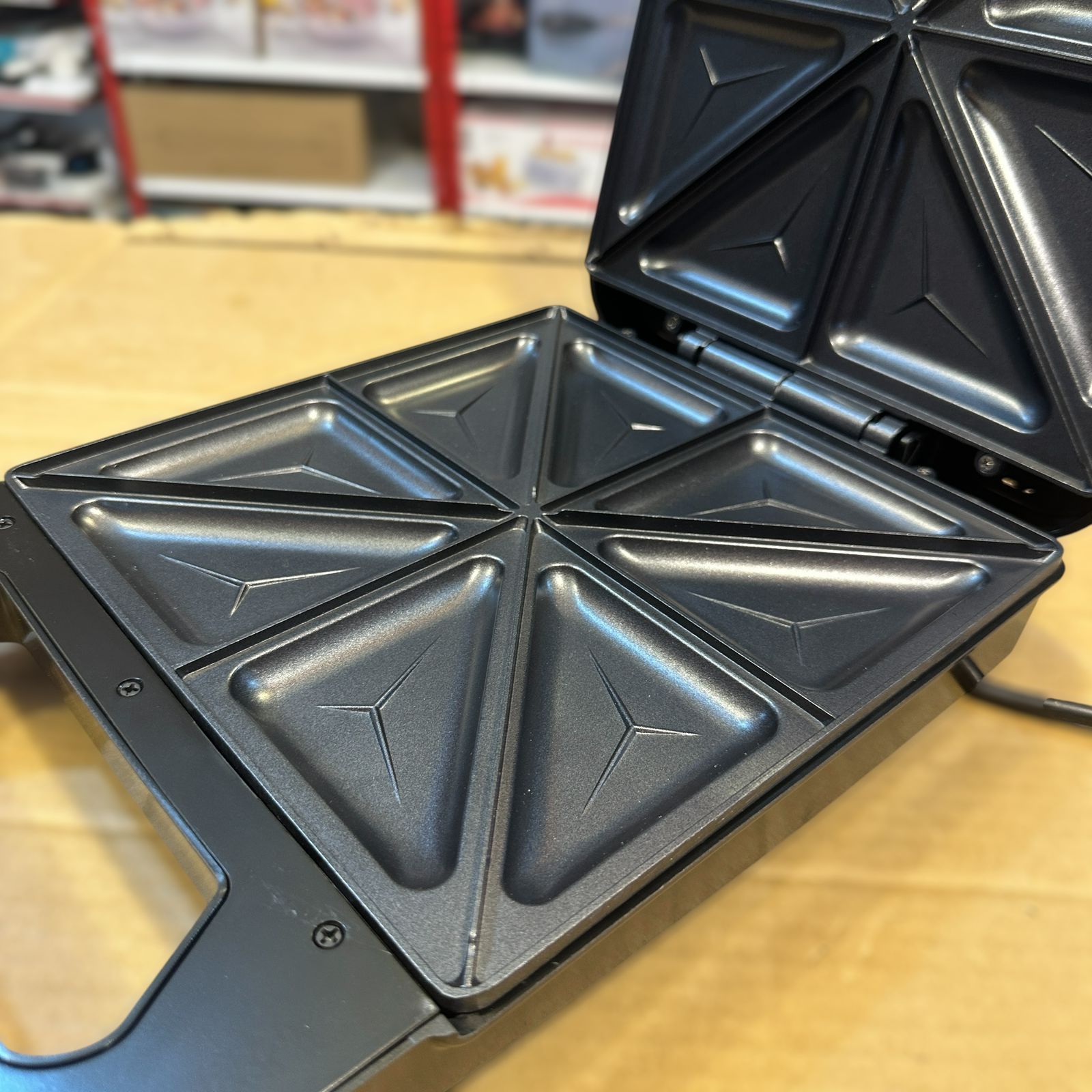 Russell Hobbs Sandwich Maker JT-440( Not Original)
