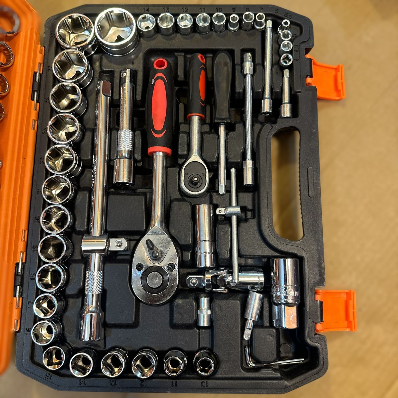 61pcs Hardware Tool Set