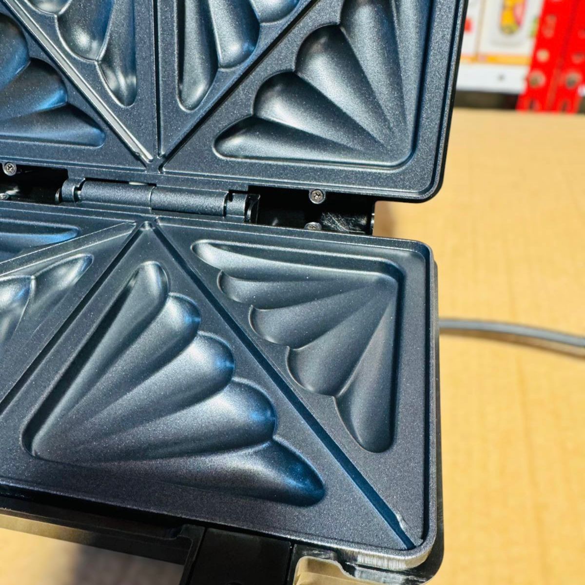 Russell Hobbs Sandwich Maker JT-703( Not Original)