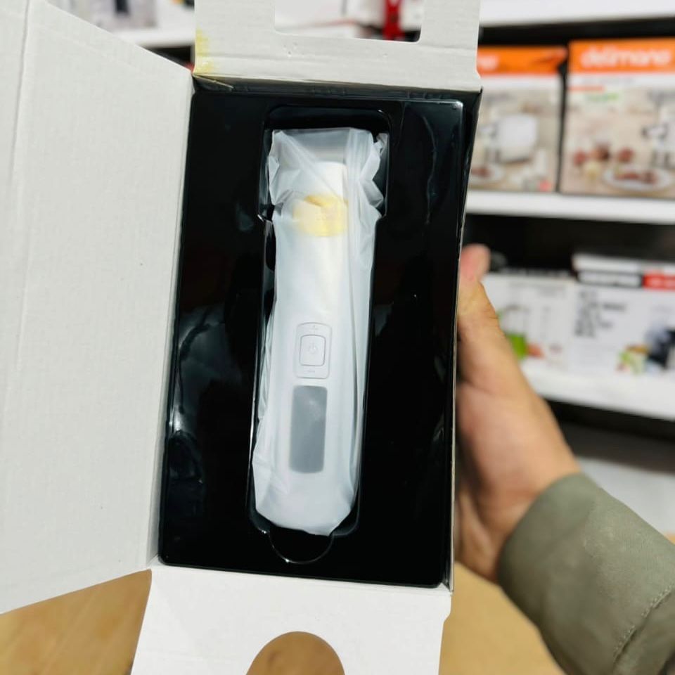 GEEPAS Professional Digital Hair Clipper-56031