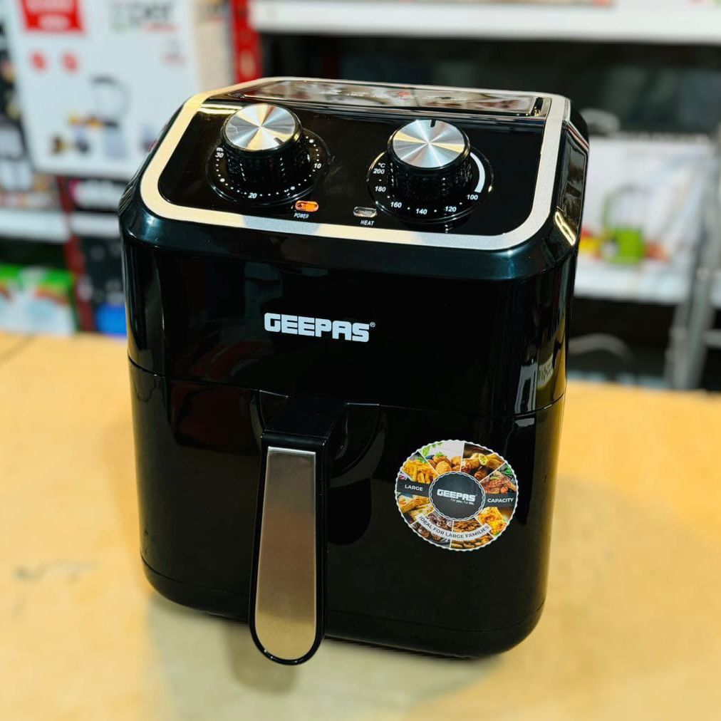 GEEPAS 5L Air Fryer 1600W-37528