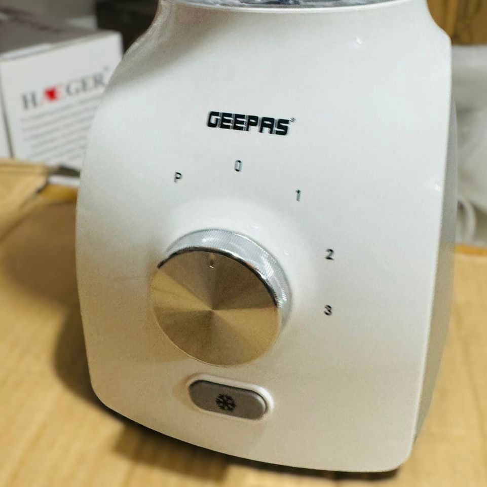 GEEPAS 600W 3 in 1 Blender-44034