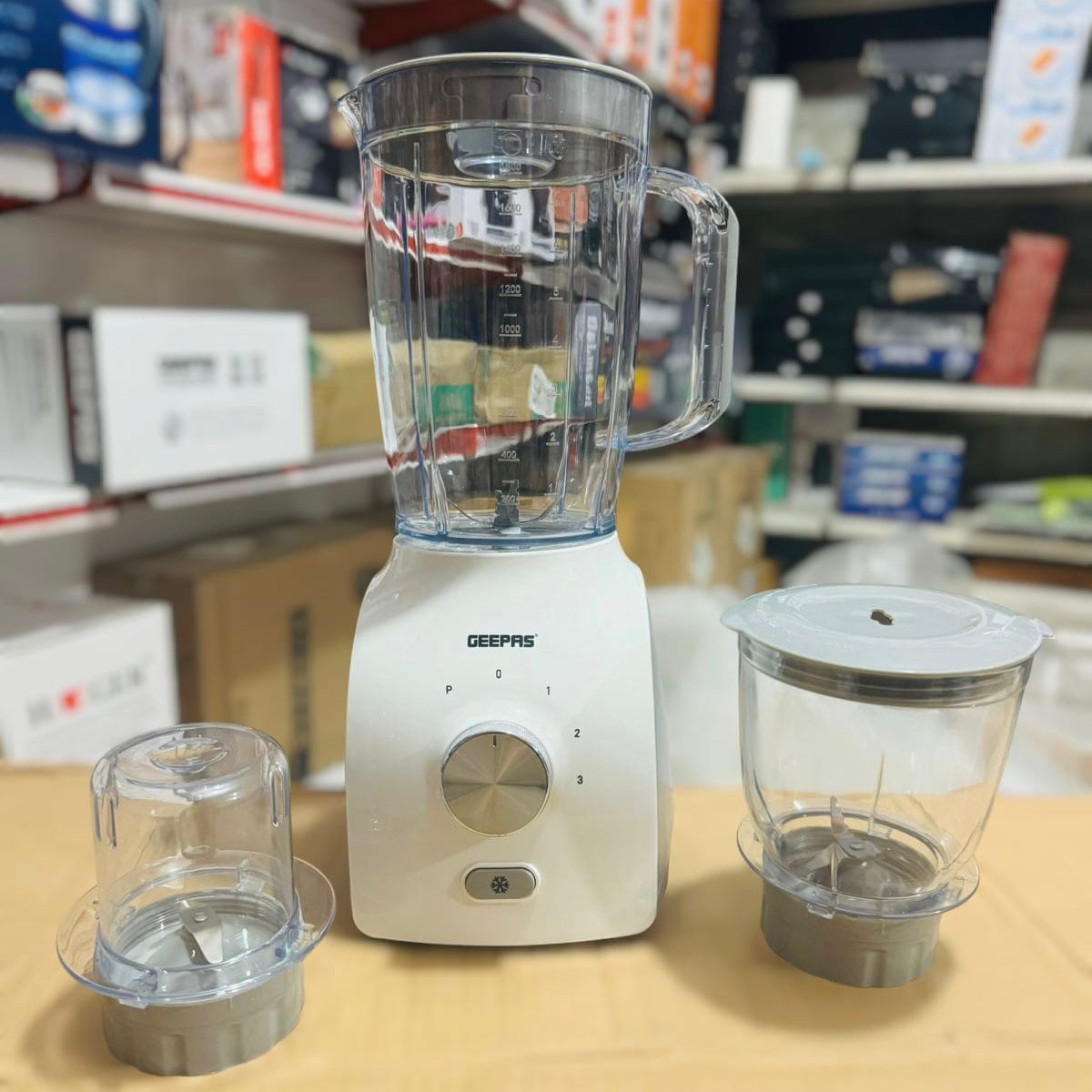 GEEPAS 600W 3 in 1 Blender-44034